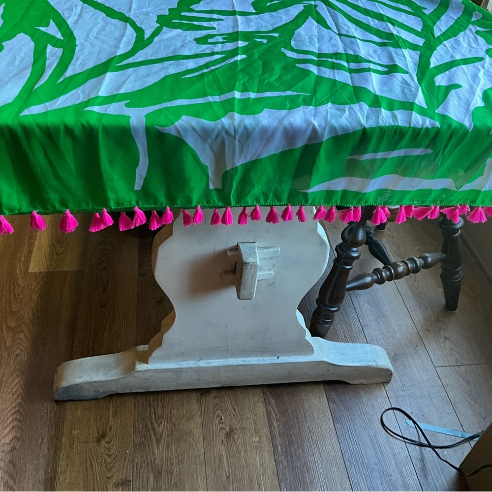 Lilly Pulitzer scarf - Picture 2 of 9